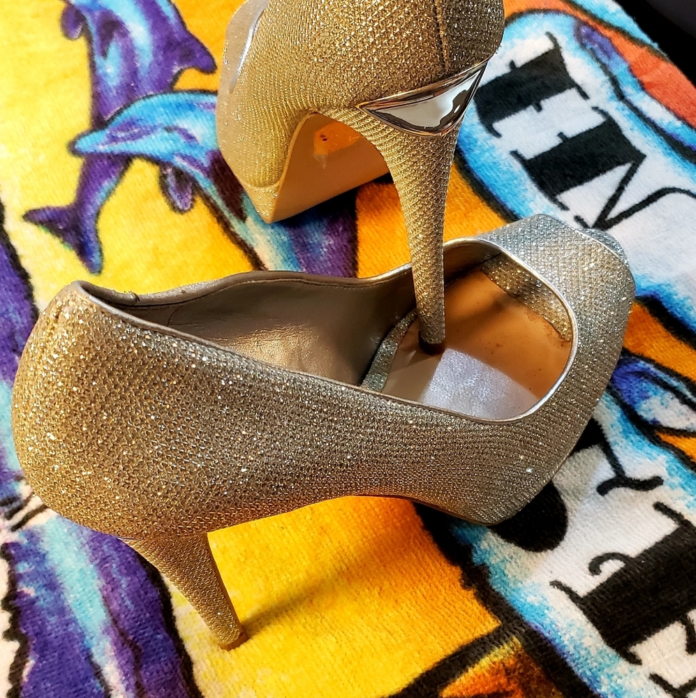 Woman shoes